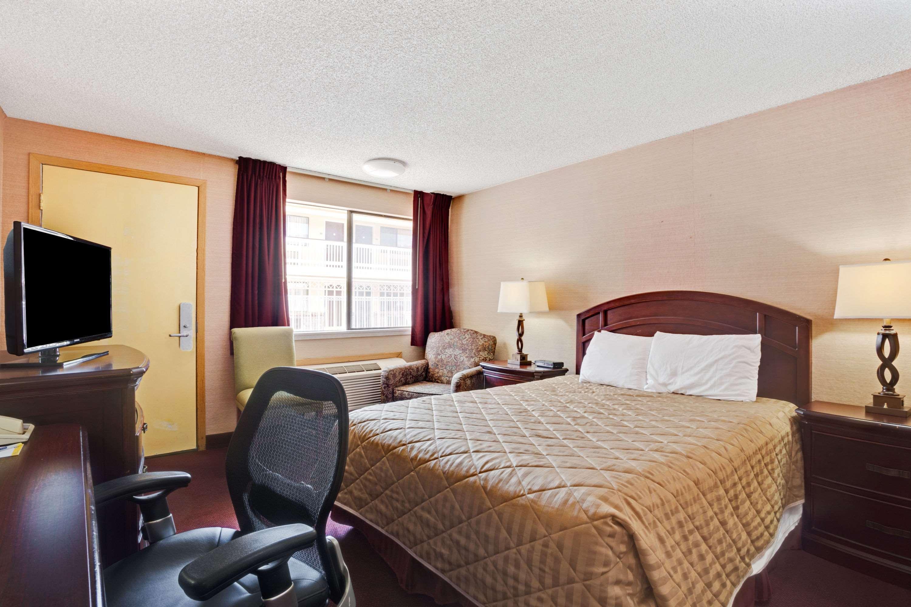 Motel Fairbridge Express *